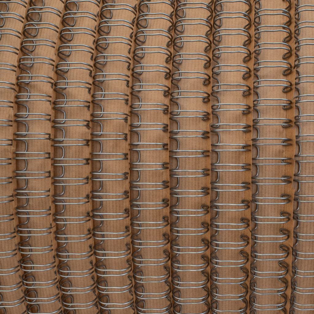 Double Loop Wire on a spool 2:1 - Image 6